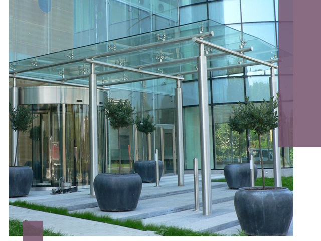 Навесы из стекла на заказ в Чебоксарах — монтаж и установка